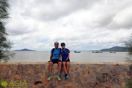 Phnom Penh to Kep by bike 2 days